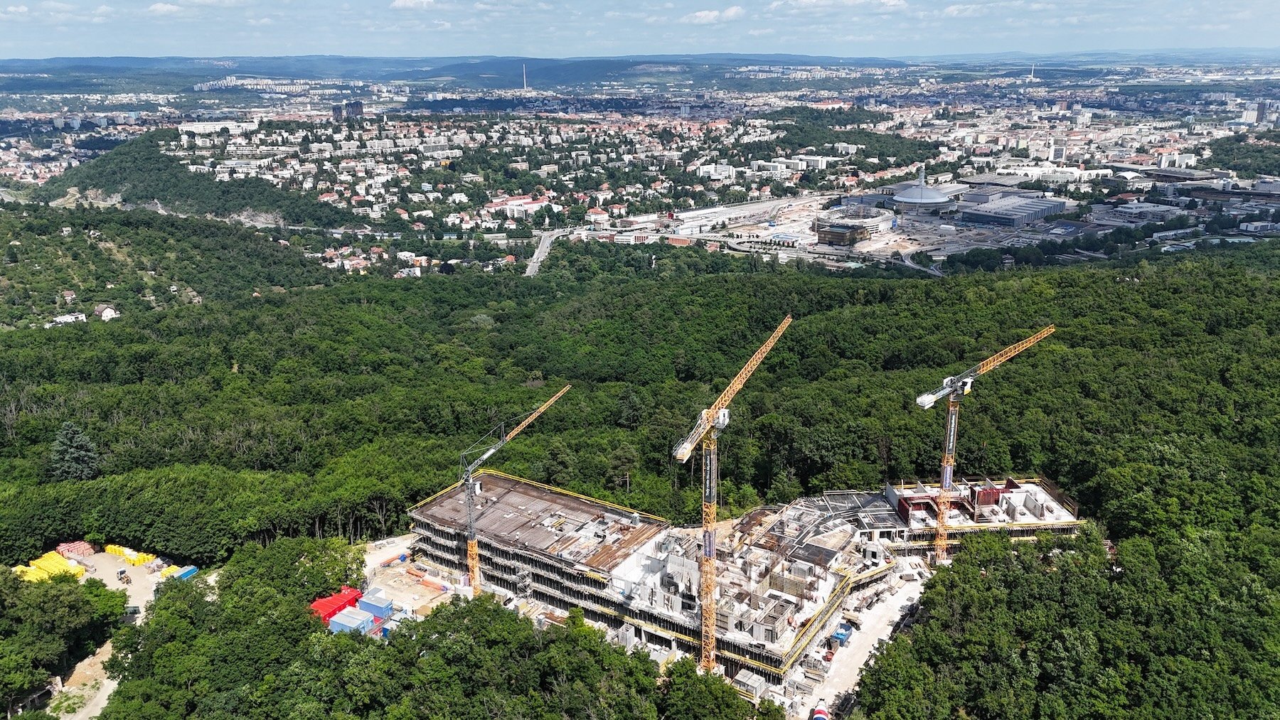 Jak pokračuje výstavba Nové Myslivny